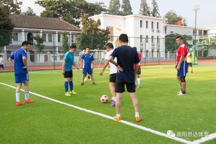 德甲历史最佳阵容：现役仅诺伊尔罗本莱万入选